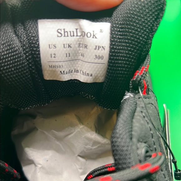 Shulook Black Trail Shoes with Reinforced Toe Box and Deep Tread Outsole - Picture 2 of 8